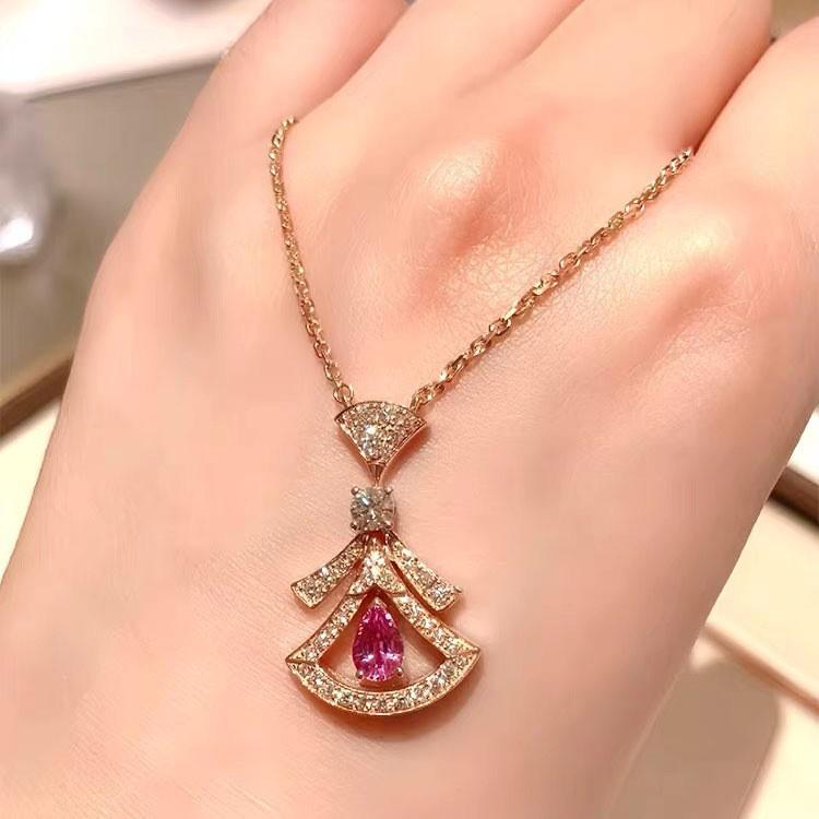 

New Full Diamond Necklace for Women, Fashionable, Light Luxury, Elegant, High End, Clavicle Chain