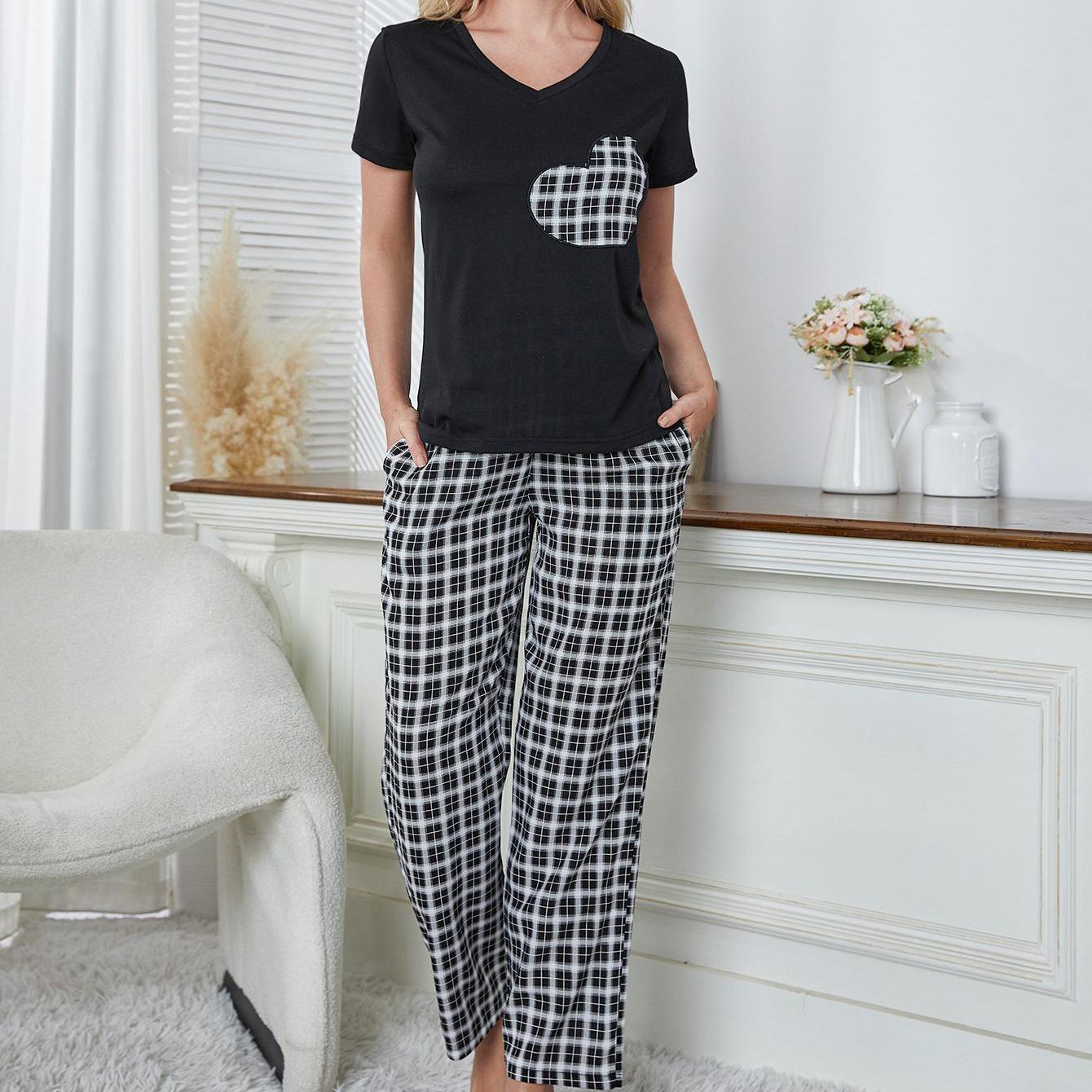 

Летний спальный костюм для женщин. Пижамный комплект из 2 предметов. Рубашки с принтом в виде сердца с V-образным вырезом и короткими рукавами и длинные брюки в клетку. Домашняя одежда для отдыха. Ночная рубашка.