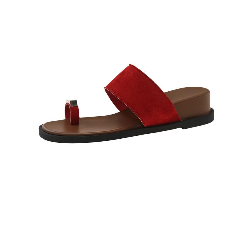 

Fairy wind toe fashion slippers female outer wear 2025 summer new French temperament matte slope heel beach slippers 40 красный