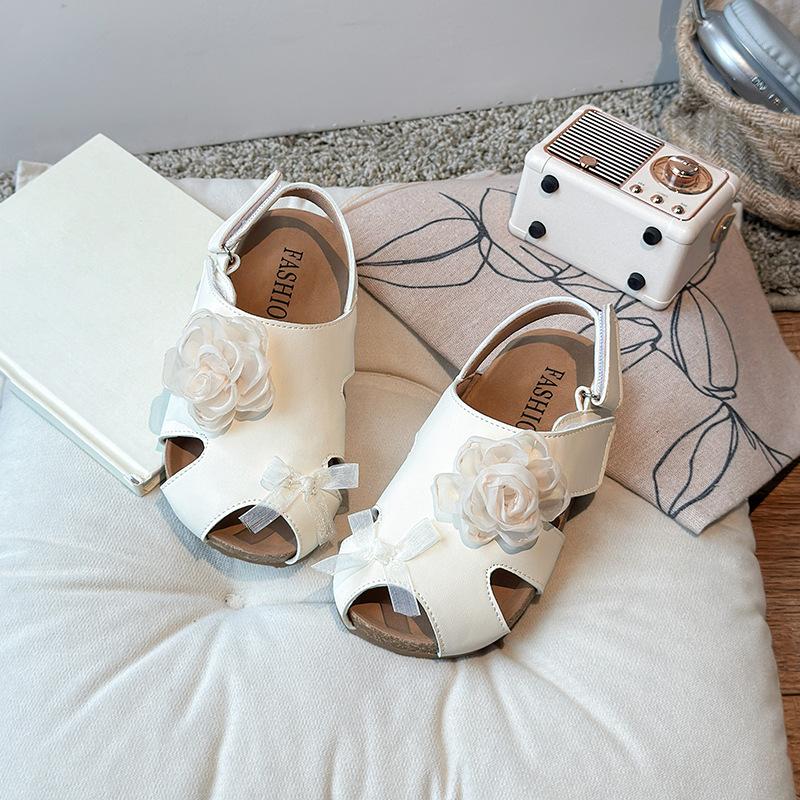 Girls Sandals Sweet Flowers Lace Kids Beach Shoes Hollowed-out Ins 2025 Summer New Children Fashion Princess Shoes Soft Sole