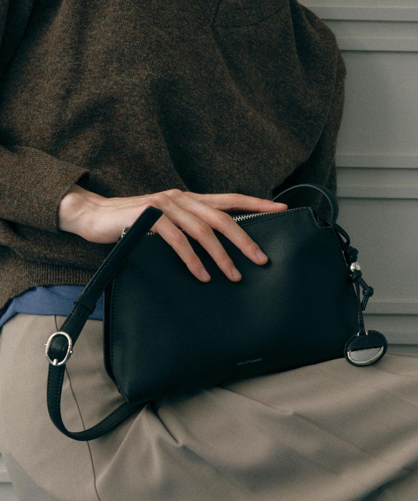 Jillstuart Acc [Minute] Leather Minute Charm Mini Shoulder And Crossbody Bag Black