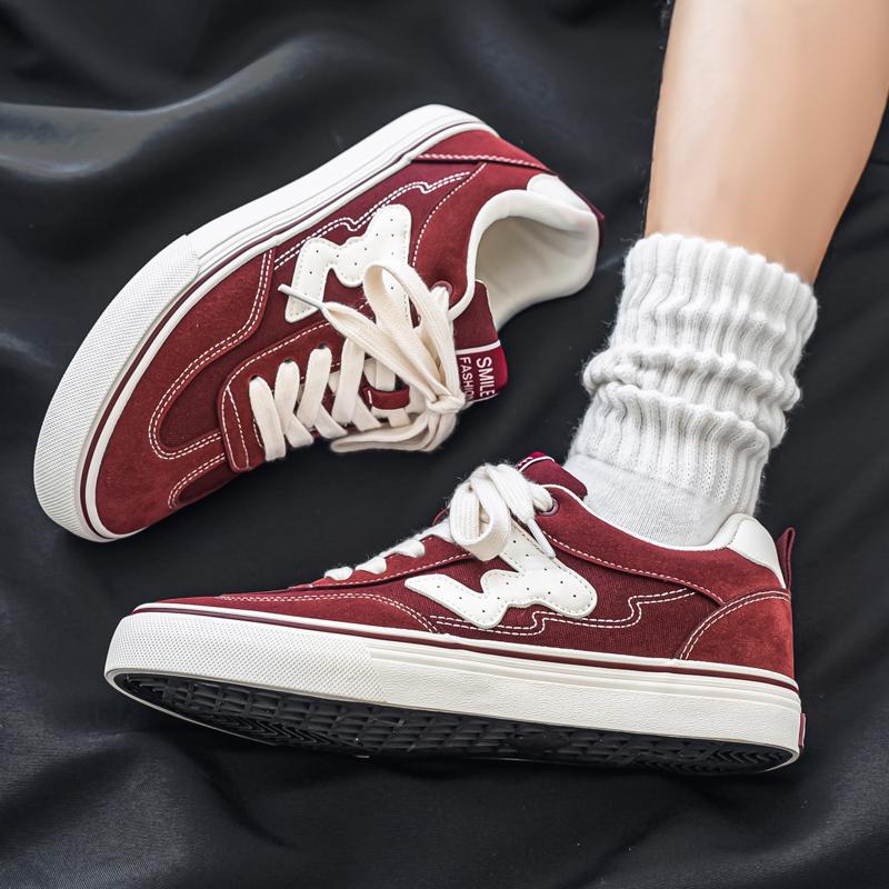 Student Canvas Sneakers Men Low-top Designer Vulcanized Shoes Fashion Flat Sport Shoes Men Espadrilles Skateboard Casual Sneaker