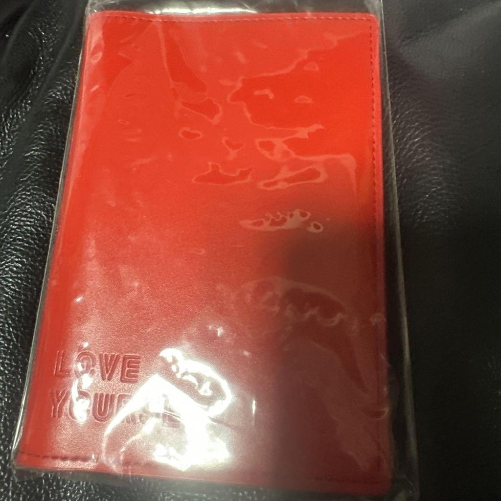 [USED] BTS. Love your self passport case
