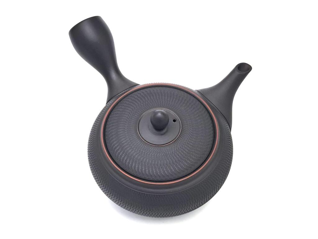 Y4063 Tokoname ware flat-type black teapot with reddish-brown glaze, 360cc capacity, made in Japan.