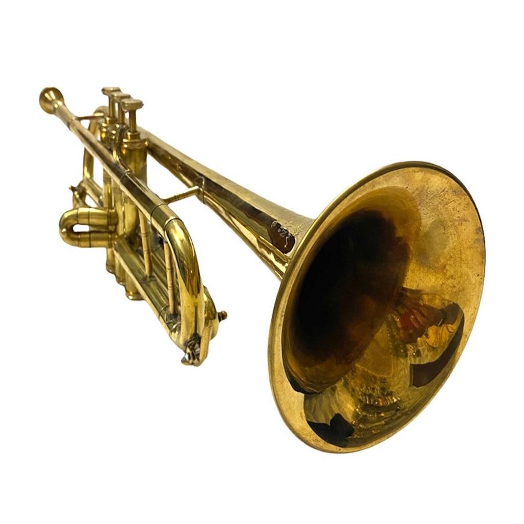 Professional Bb Trumpet Brass Polished Brand New Edition with Mouthpiece Best for Gift