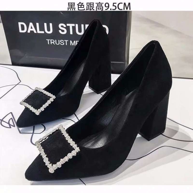 Shoes female student Korean version 2025 spring and autumn new light mouth versatile black work shoes buckle thick heel high heels women