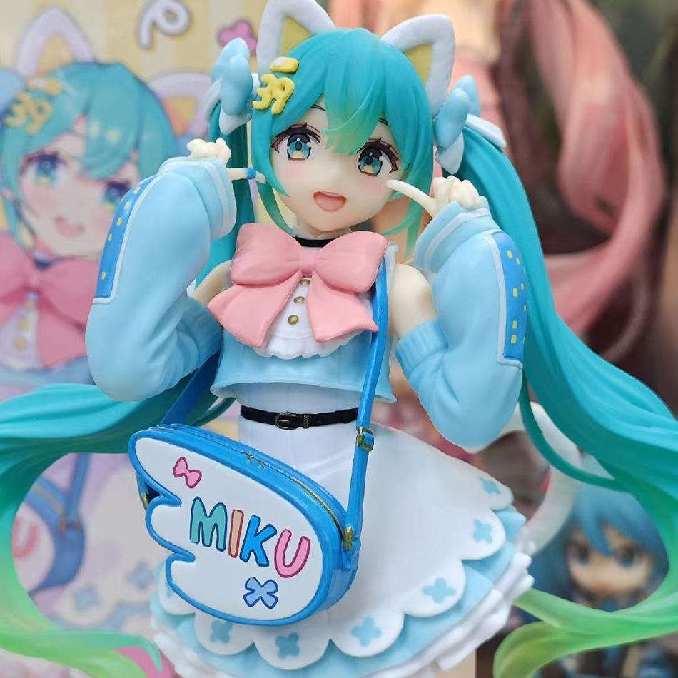 New Hatsune Miku Cat Ear Anime Figure 19cm PVC Action Figure Kawaii Miku Collectible Model Doll Desktop Ornament Gift for Fans