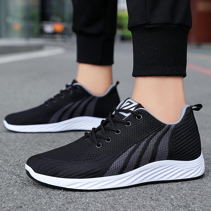 Men's 2025 Trendy Breathable Lace-up Sneakers: Fashionable, Lightweight, Casual Korean-Style Running Shoes.