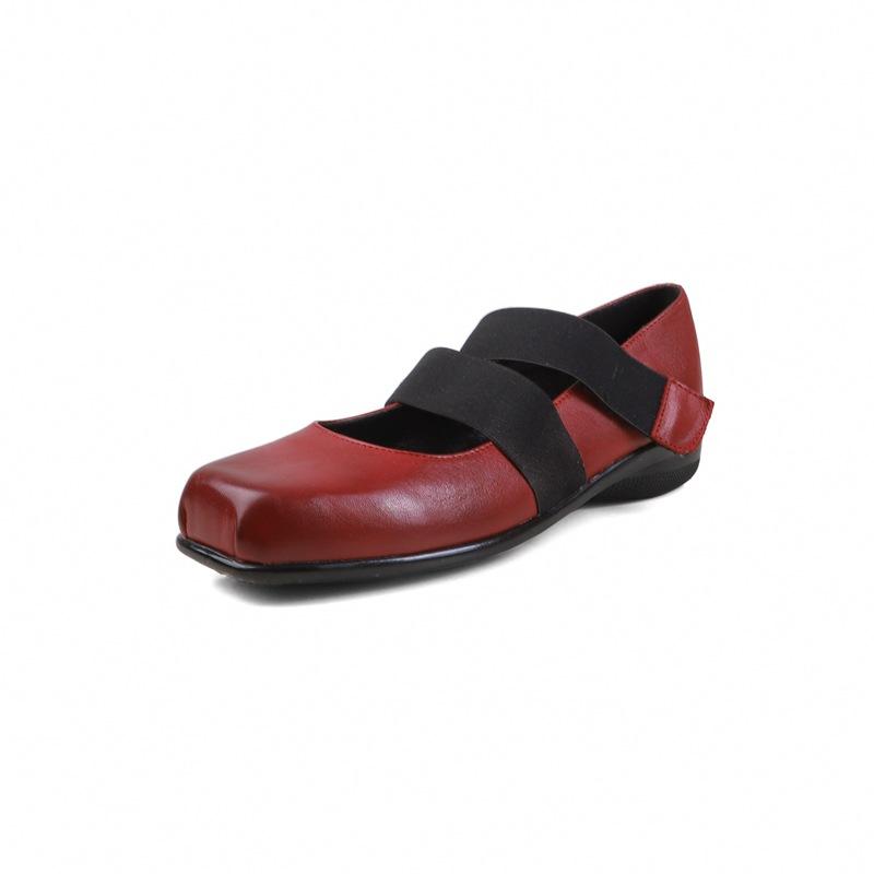 French retro 2025 super fire Mary Jane small leather shoes are beautiful with skirts, not tired, great-looking feet, flat single shoes women