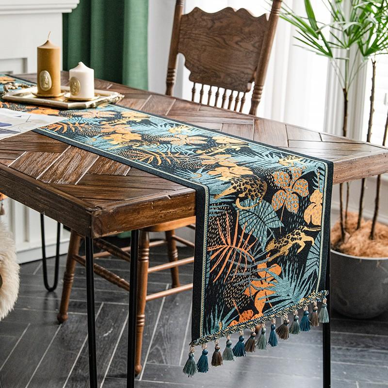 Vintage Luxe Chinese Modern Style Fabric Table Runner Rectangular Dining Room Decorative Cloth