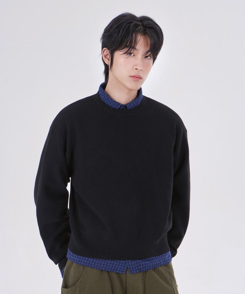 GLW Essential Round Neck Crop Knit Black
