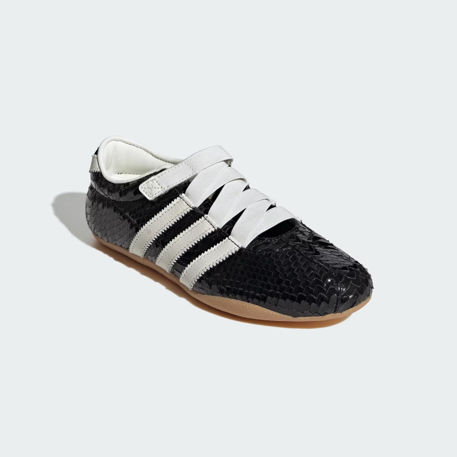 KI4313 adidas Tokyo MJ Core Black Off White (Women s) 5