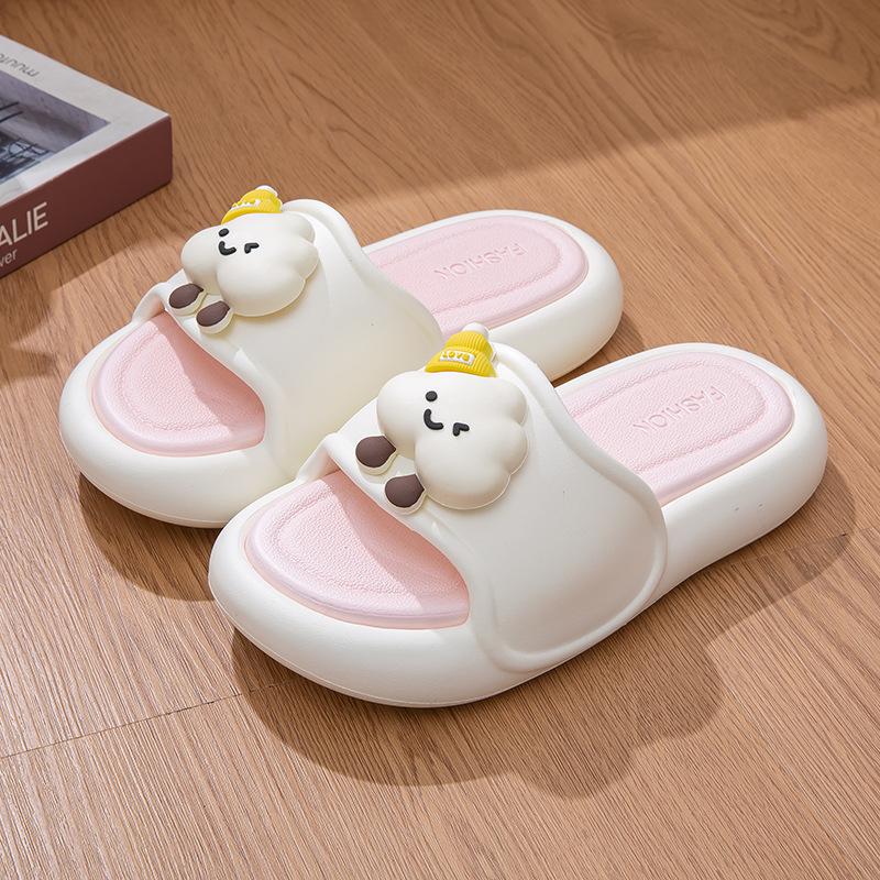 New spring and summer slippers feel cute when stepping on shit, wind EVA non-slip and deodorant, and one-word drag for home wear