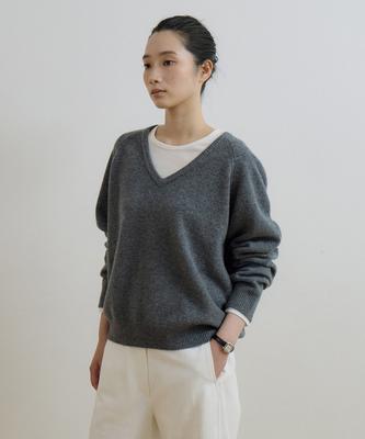 LINGSEOUL Deep V-Neck Wool Knit-Gray
