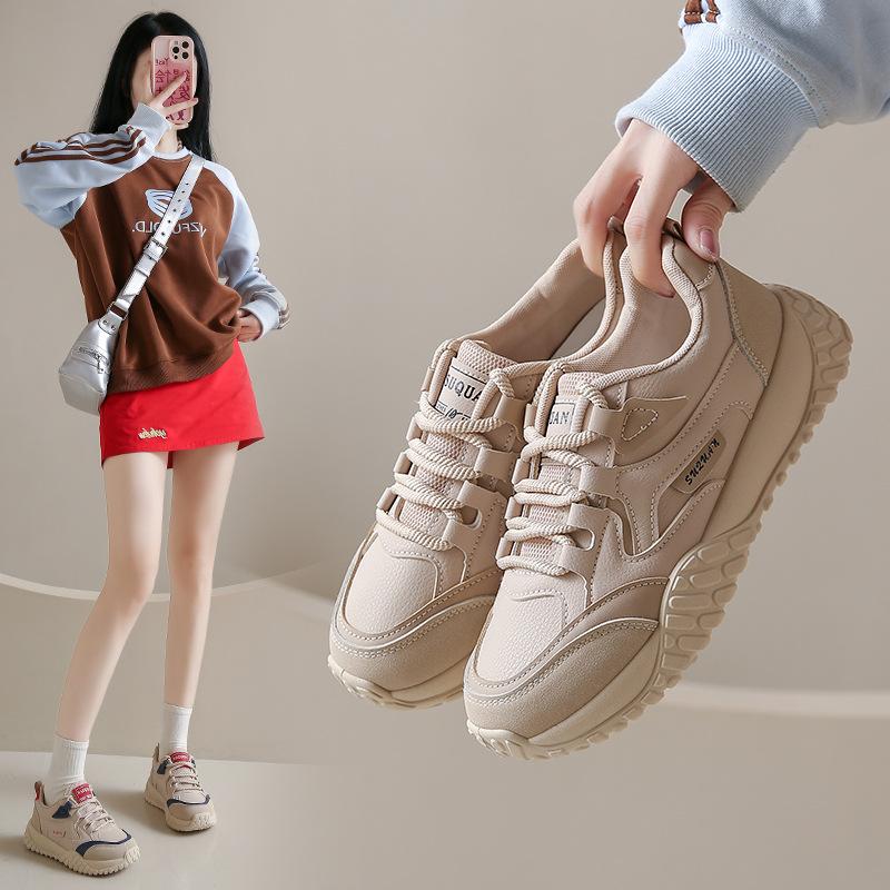 2025 flat shoes women's autumn new Korean version ins female student leisure sports versatile board shoes street shot K5203