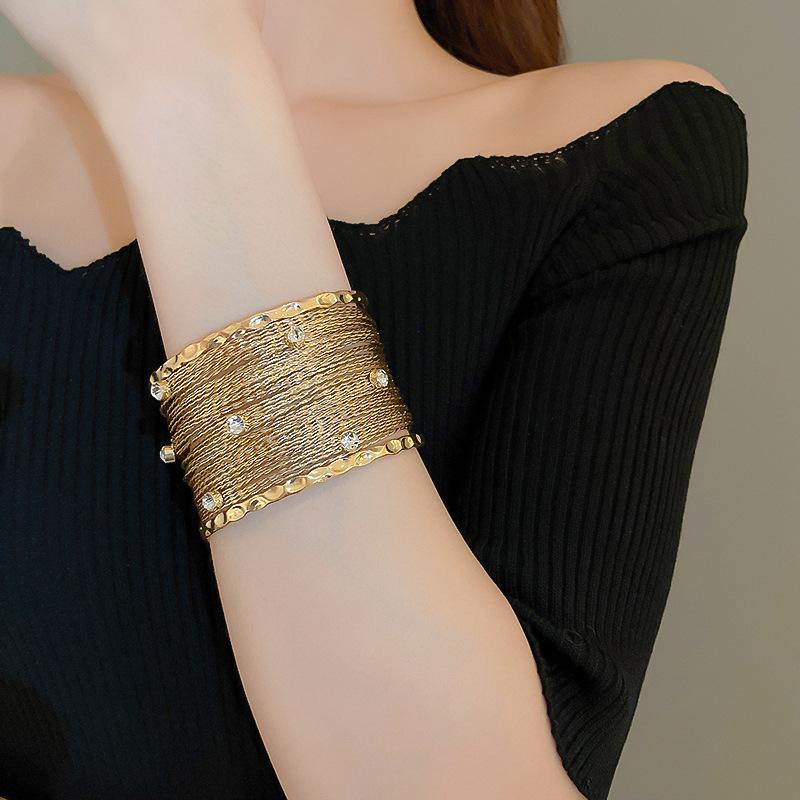Exaggerated heavy industry metal feeling diamond-encrusted multi-layer open bracelet arm ring personalized jewelry