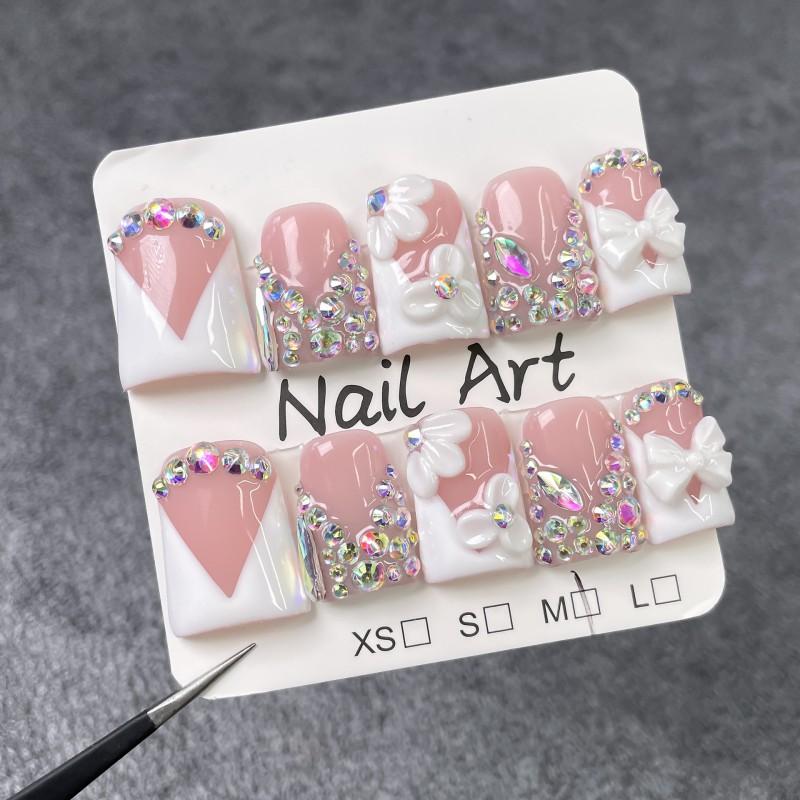 Short Duckbill Press-On Nails With Floral Bow Design Ice-Transparent French Style 3D Embellished Full Rhinestone Sparkle Nail Tips Small