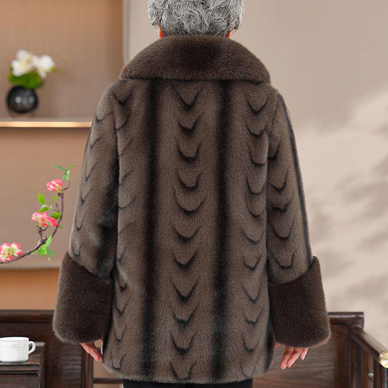 Cozy Retro Fleece-Lined Coat for Elderly Women - Fashionable Autumn/Winter Outerwear for Ages 60-70