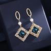 2022 mode Temperament Geometrie Ohrringe für Weibliche Design Cube Kristall Blau Dangler Luxus Perle Anhänger Ohrring