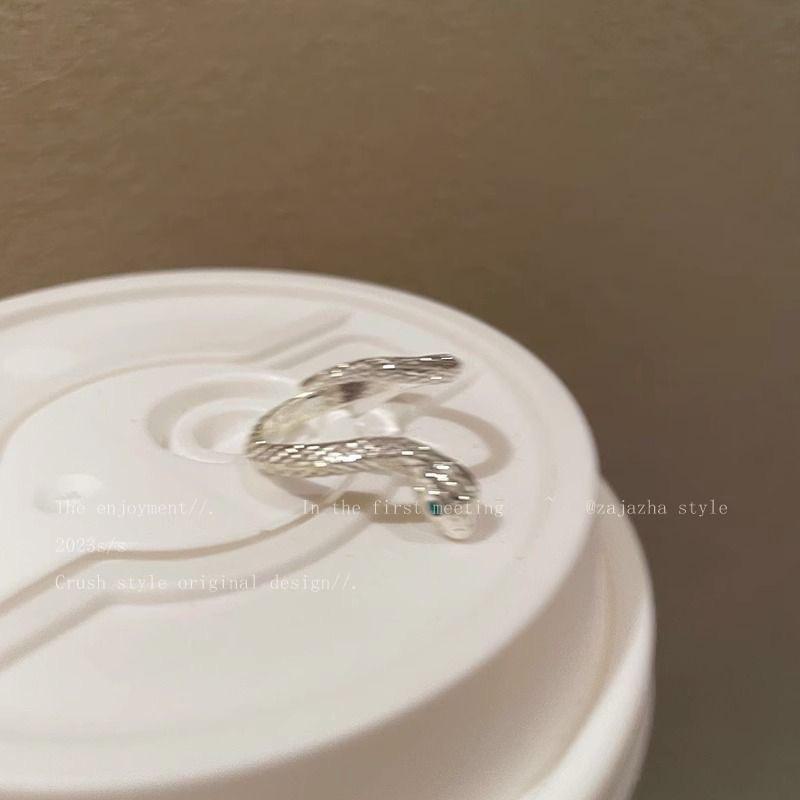 

Модное кольцо «Кот и змея» 2025: Холодный стиль для женщин Small snake ring