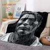 Mads Mikkelsen 3D Schauspieler Star Weiche Flanelldecke für Betten Schlafzimmer Sofa Picknick, Überwurfdecke zum Zudecken Outdoor Freizeit Nickerchen Geschenk