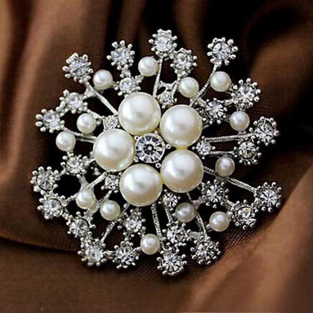 Snowflake Pearl Crystal Brooch Large Snowflake Flower Brooch Pins  Exquisite Women's Jewelry