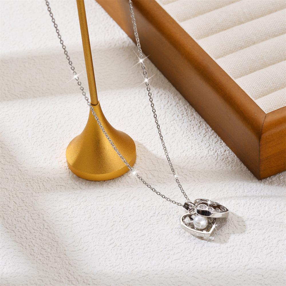 Simple Fashion Titanium Steel Women's Necklace - Non-fading, Luxurious, Versatile, Korean Style Clavicle Chain