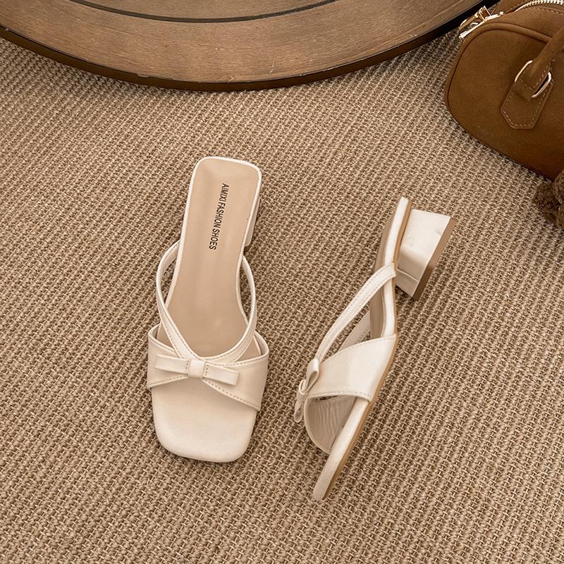 Evening wind one-word shoes, women's summer wear new temperament beautiful bow cool slippers with skirt