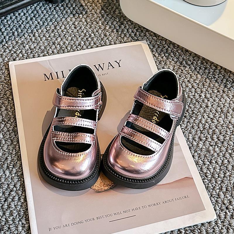 Kids Leather Shoes Round Toes Soild Color Girls Performance Shoes Hollowed-out 2025 Summer New Children Flat Shoes Hook&loop