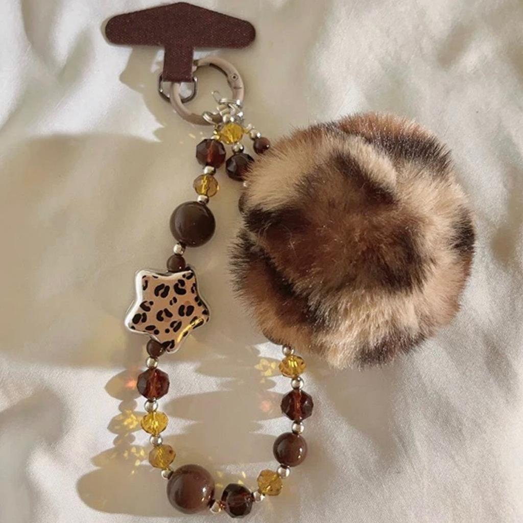 Vintage Personalized Fur Ball Pendant Leopard Print Bead Bracelet Suitable For Universal Ccd Headphone Keychain