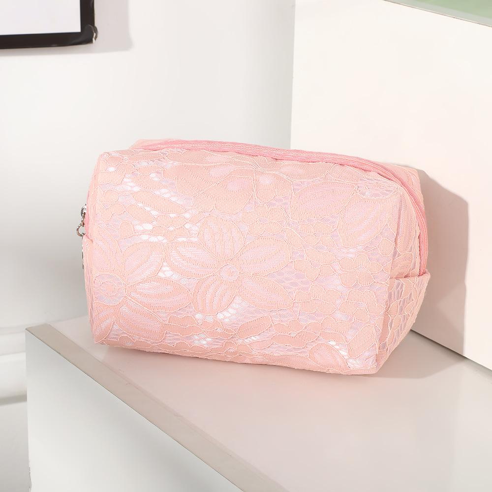 

Storage Organizer Floral Lace Makeup Bag Flower Printed Cosmetic Pouch Large Travel Cosmetic Bag Makeup Accessory for Women 17 x7.5 x11 CM