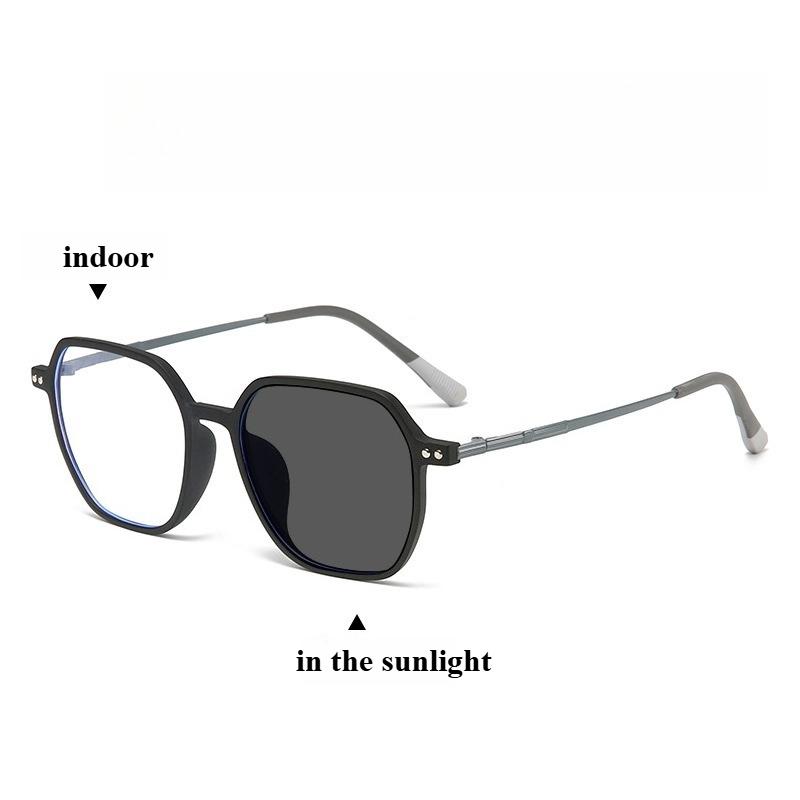 Color Shift Reading Glasses with Big Frame Stylishable Ultra Light Anti Blue Light for Elderly People in Reading Glasses