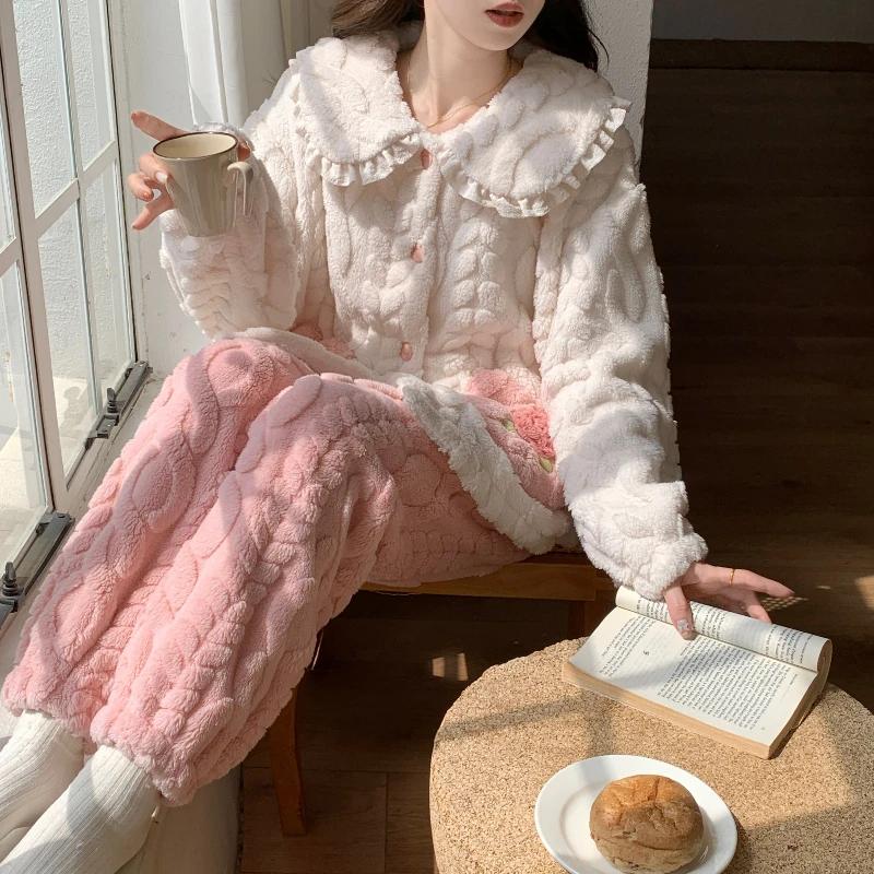Pijama Dama Invierno Grueso Terciopelo Coral Dulce y Encantador Cuello Muñeca Trigo Estilo Cárdigan Viento Princesa Ropa de Casa Se Puede Usar