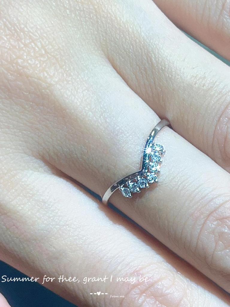 Red Elk Women's S925 Sterling Silver Crown Pinky Ring - Light Luxury, Versatile for Daily Commute Fashion