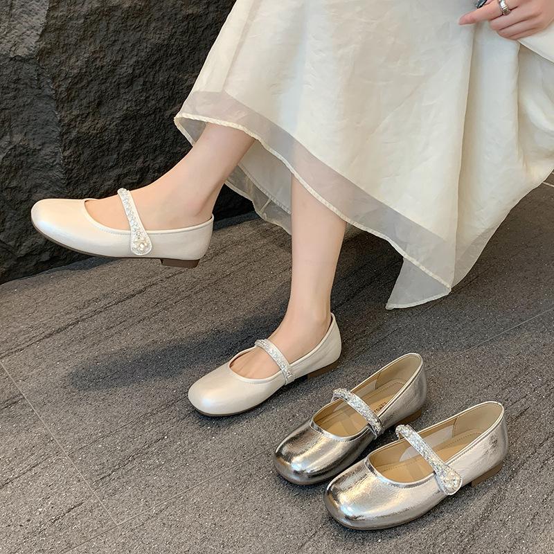 French Stunning Skirt Silver Light Mouth Single Shoes Women's 2025 New Summer Mary Jane Doudou Shoes Small Leather Shoes