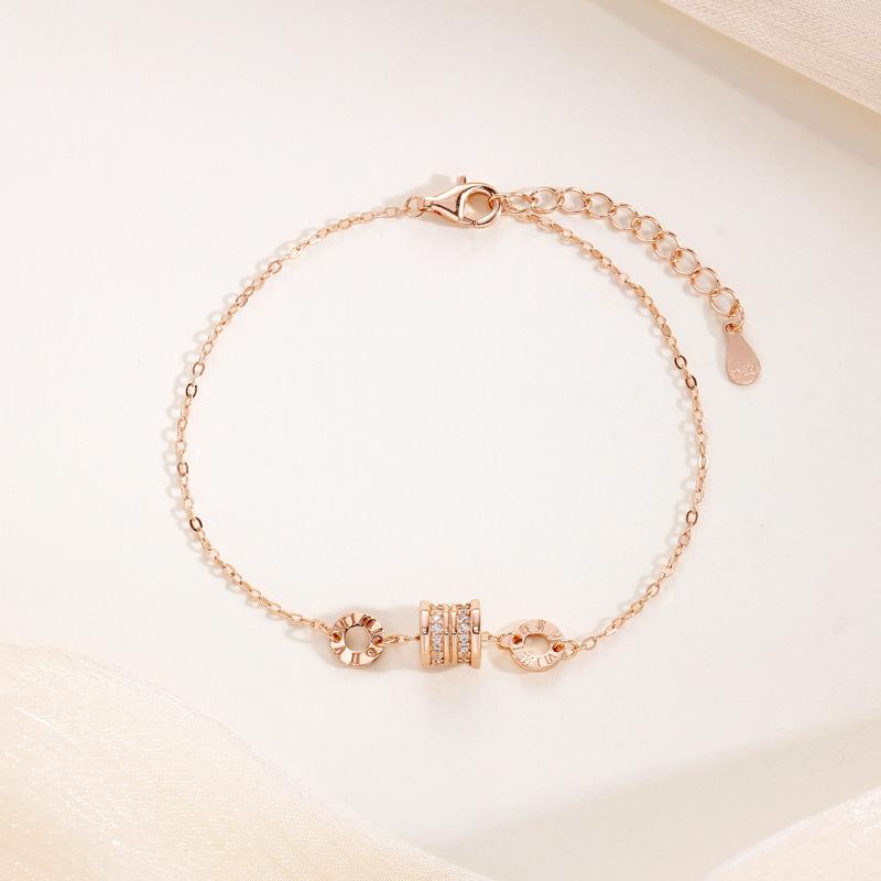 

Браслет с римскими цифрами, ограненный, с узкой талией, женская мода, легкая роскошь, нишевый, изысканный дизайн, ювелирные изделия для женщин