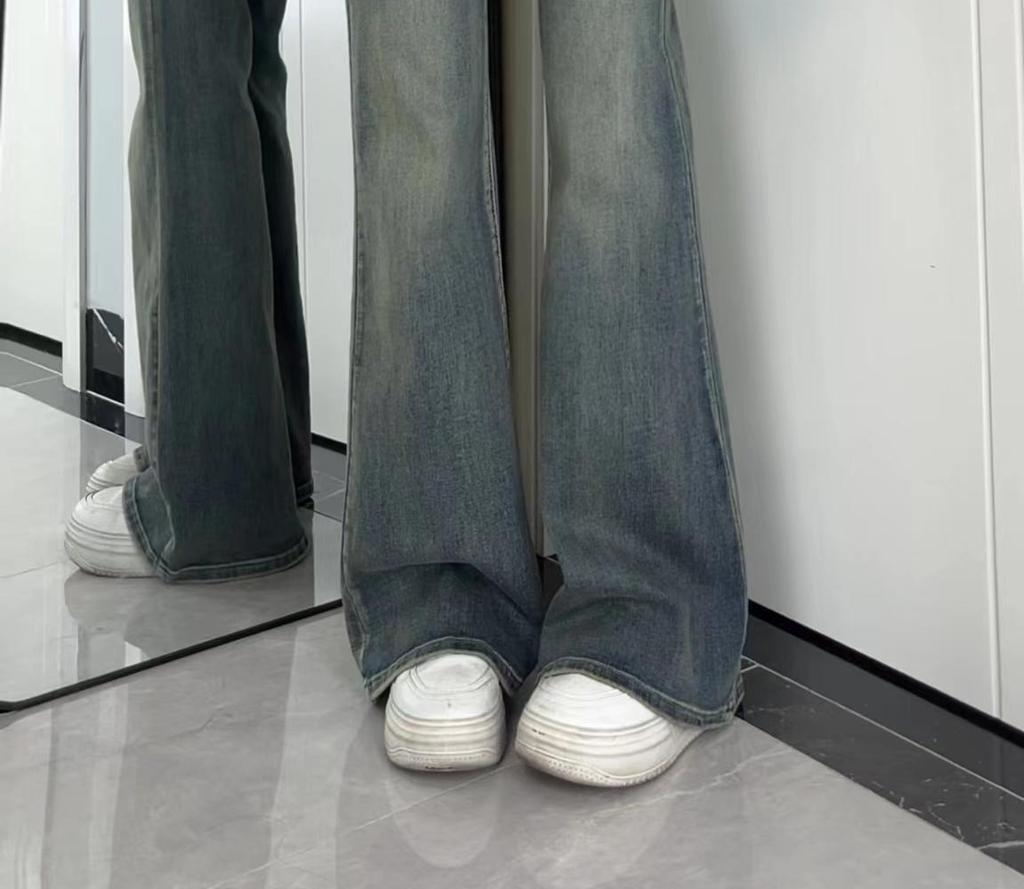 2024 Women's Plus Size High-Waist Fleece-Lined Flare Jeans: Winter Style