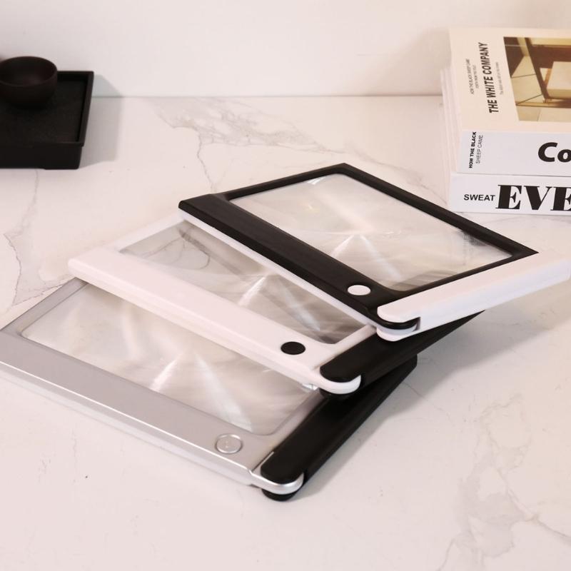 Handheld Magnifier with Bright LED Light Large Viewing Area Reading Aid with Light for Macular Degeneration Support