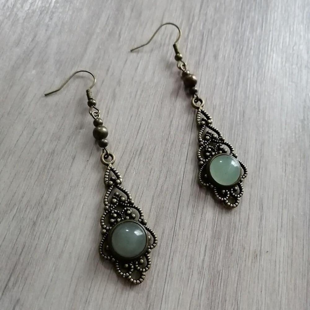 Бронзовые серьги длинные цветок зеленый драгоценный камень средневековые викторианские готические