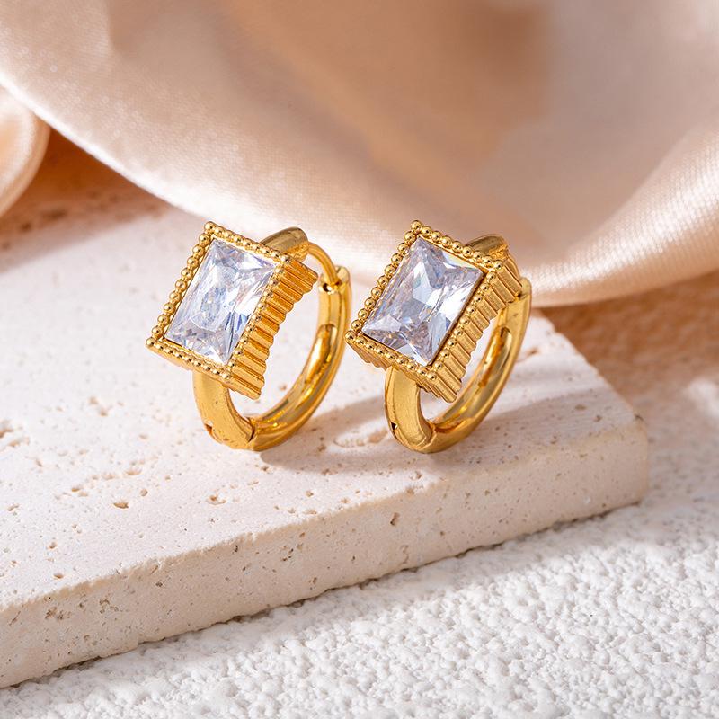 Hochwertige Edelstahl-Sternohrringe mit Vintage-Smaragd- und Zirkonkristallen