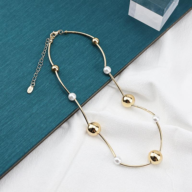 Japanese and Korean Niche Design Large and Small Ball Splicing Metal Necklace In Metal Wind Light Luxury Fashion Pearl Collarbone Chain