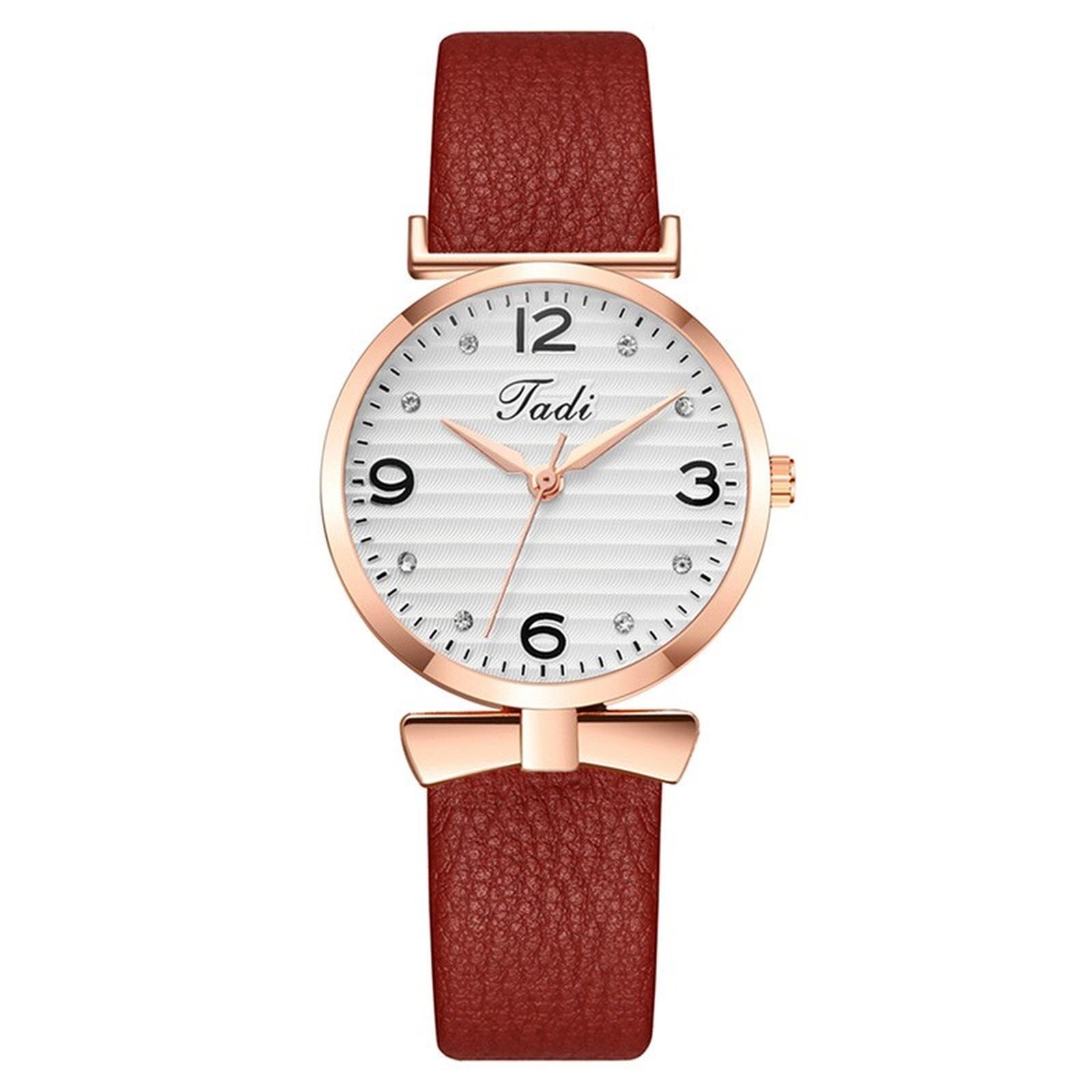

Women Fashion Leather Watch One Size червоний