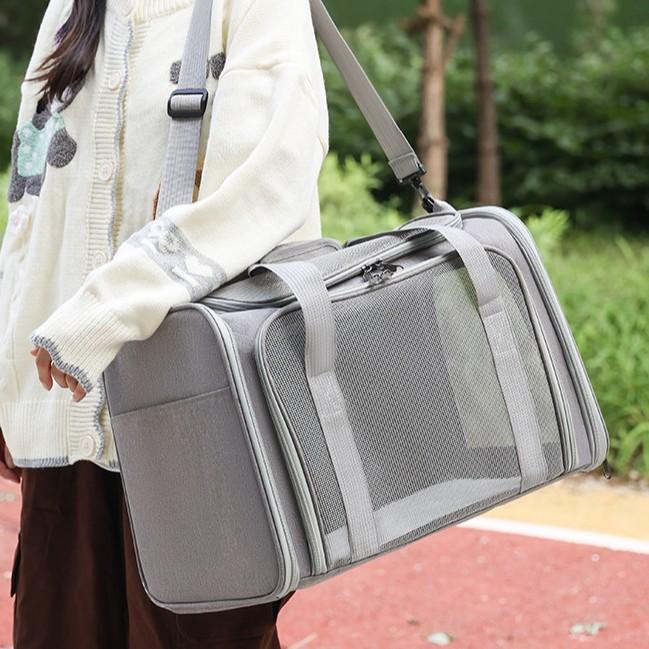 Portable crossbody bag for going out, cat cage, large-capacity breathable pet bag, car carrier, air dog bag, breathable