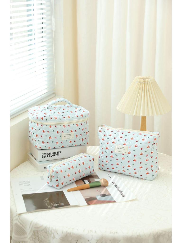 Large-Capacity Quilted Cotton Floral Makeup Bag - Portable and Cute for Travel or Student Use