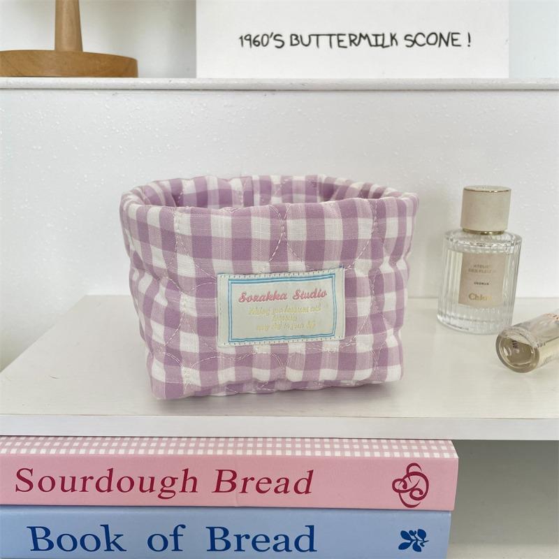 

57202 Fresh plaid fabric storage basket Cosmetics sundries storage basket Cotton padded desktop finishing storage