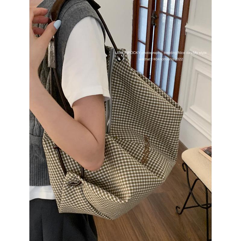 Casual Canvas Bag Large Capacity Women's Bag 2025 New Plaid Tote Bag Embroidered Letter One Shoulder Underarm Bag