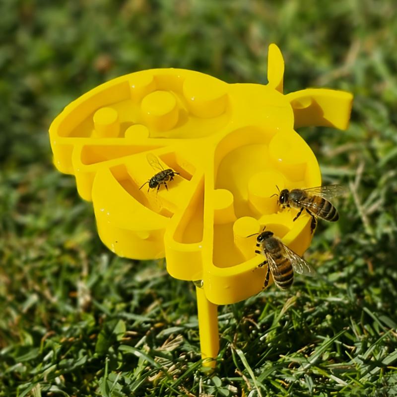[Bee Water Fountain] 3D 1Set Bee Water Fountain Garden Decor Yard Stake, Cute Creative Bee-Shaped Garden Stake, Water-Feeding Outdoor Bee Fountain M жёлтый