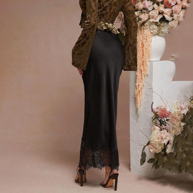 Elegant Lace Splicing Black Satin Skirt New Fashion Elegant Loose Slim Fit Casual Party Skirts Female Spring Summer Sweet Office Women's Clothing
