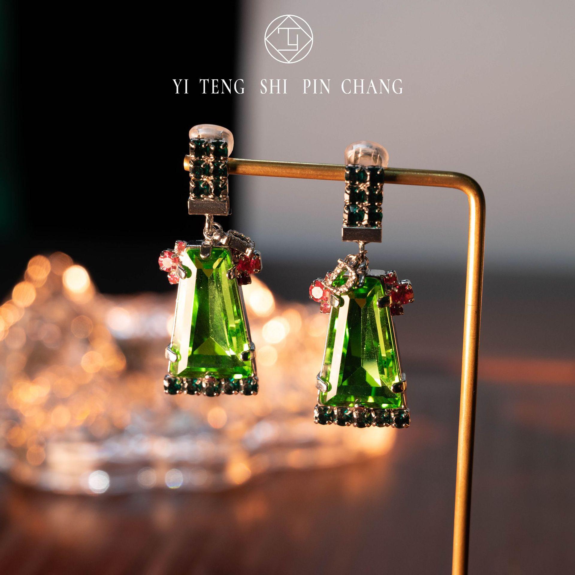 Личность Преувеличенное Бриллиантовое Ожерелье Мода Мода Модная Бижутерия Универсальная Атмосфера Женщины