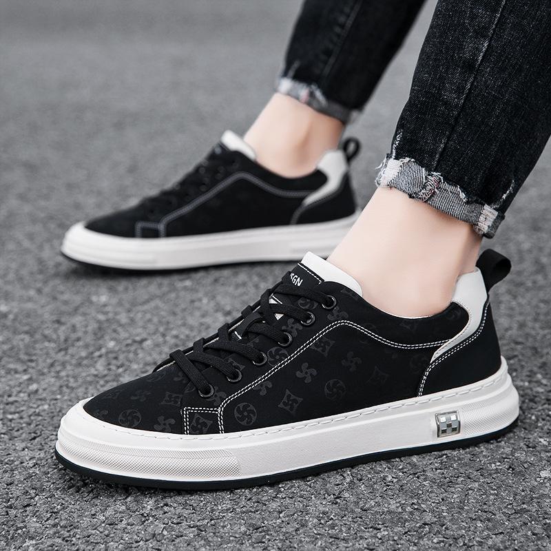 Herrenschuhe 2025 Frühling/Herbst neu lässig und bequem Jugend Koreanische Version Trend einfach rutschfest atmungsaktiv vielseitig Board-Schuhe